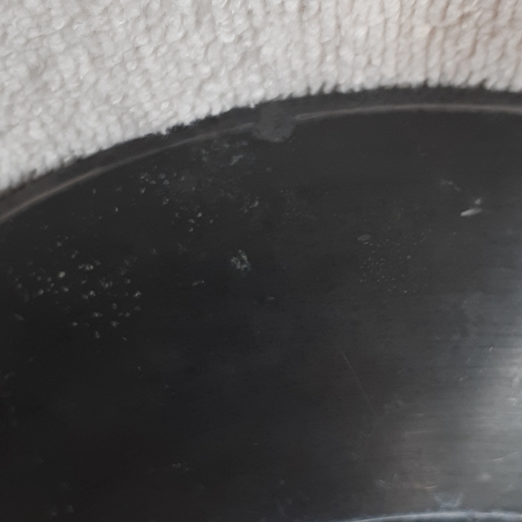 Vintage porcelain hand painted pewter encase bowl. - Picture 10 of 12